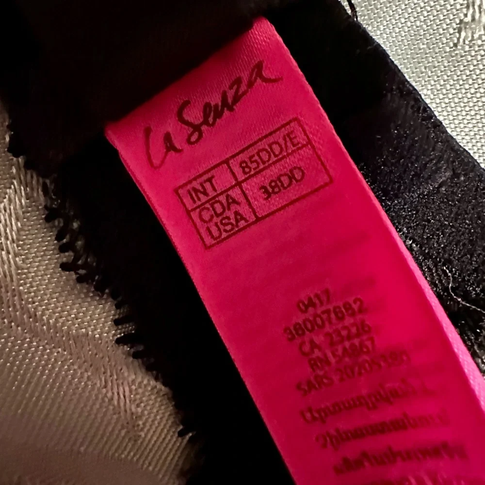 La SENZA Black Lace Underwire Bra - Picture 4 of 4